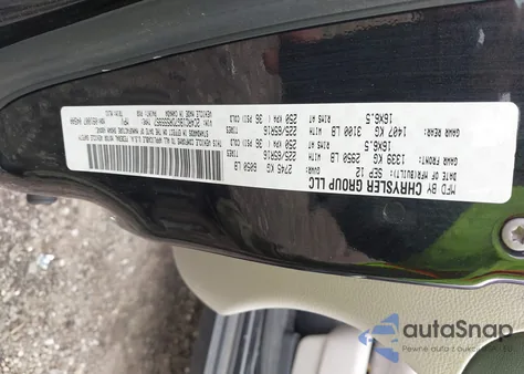 2013 Chrysler Town & Country Touring z USA, uszkodzony, nr VIN 2C4RC1BG7DR555957